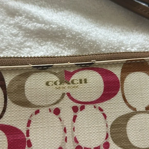 Coach Multicolor Wristlet - Picture 6 of 12